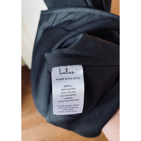 Lulu's Strappy Bodycon Black Dress Size‎ Small NWT - Picture 5 of 5